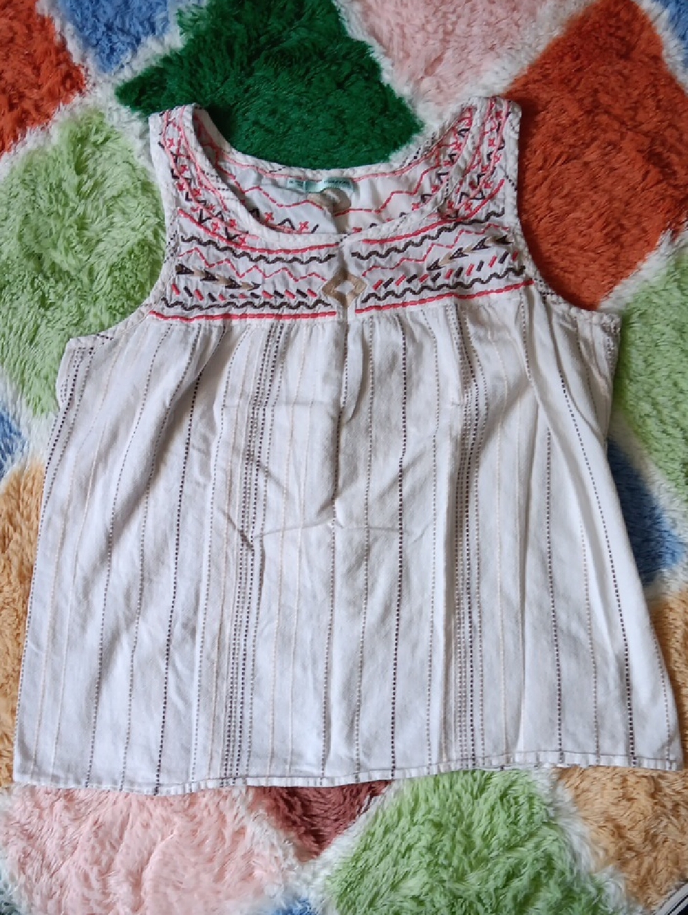 Maurices White Sleeveless Top with Coral and Brown Embroidery